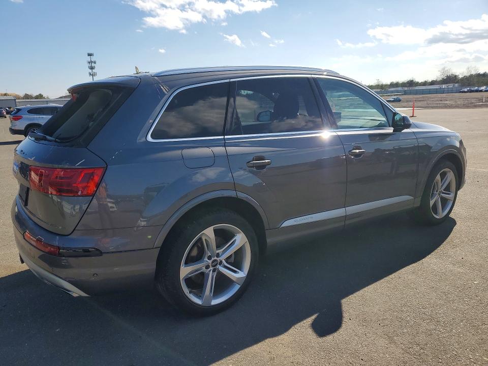 2019 Audi Q7 მანქანა იყიდება აუქციონზე, vin: WA1VAAF72KD020396, აუქციონის ნომერი: 47290396