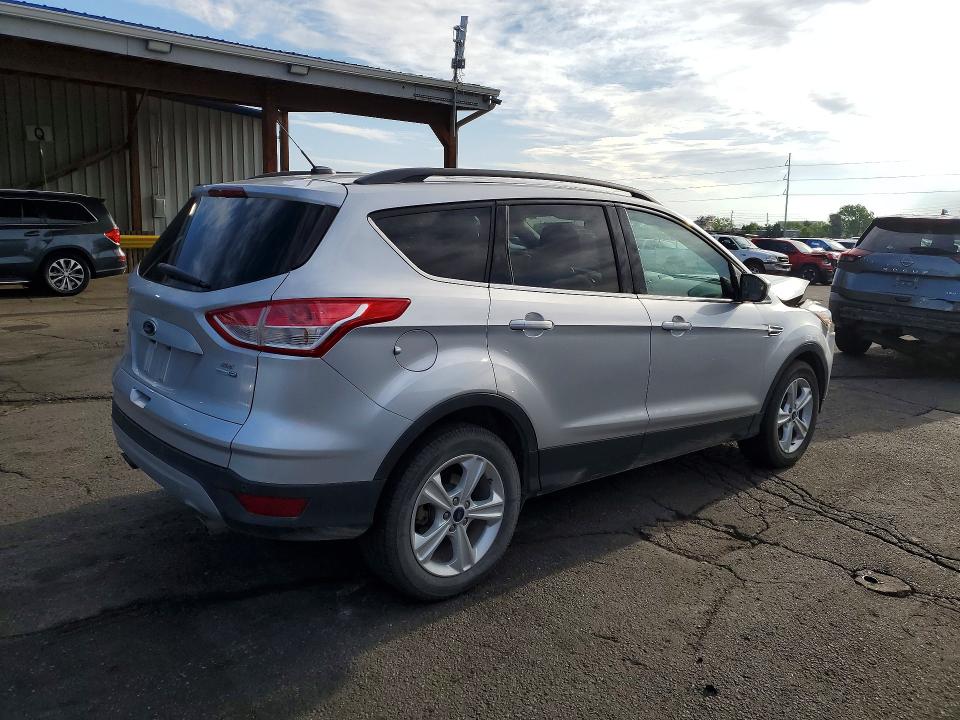 Продажа на аукционе авто 2016 Ford Escape, vin: 1FMCU9GX7GUB61971, номер лота: 51793056