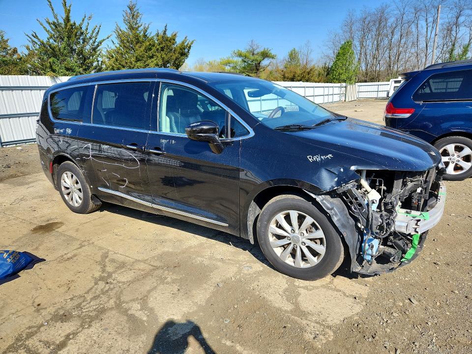 Продажа на аукционе авто 2019 Chrysler Pacifica, vin: 2C4RC1BG2KR531501, номер лота: 49340446