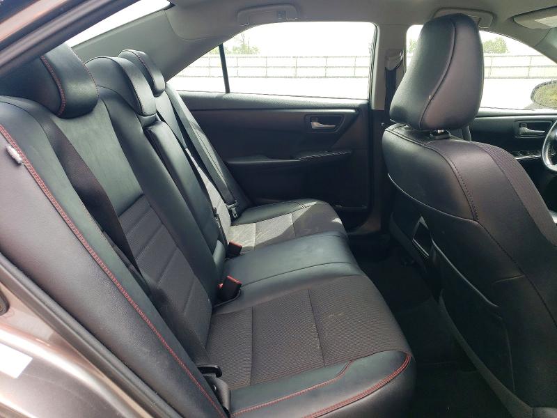47806096 :رقم المزاد ، 4T1BF1FK3HU726327 vin ، 2017 Toyota Camry مزاد بيع