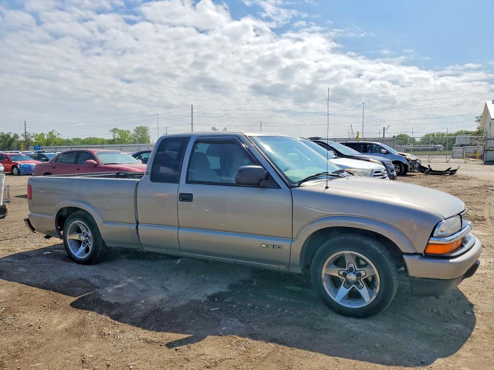 51382766 :رقم المزاد ، 1GCCS19W728264065 vin ، 2002 Chevrolet S Truck مزاد بيع
