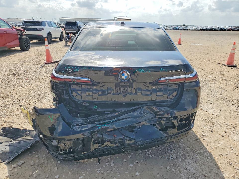 49442736 :رقم المزاد ، WBY43EJ06SCU88715 vin ، 2025 Bmw I7 مزاد بيع