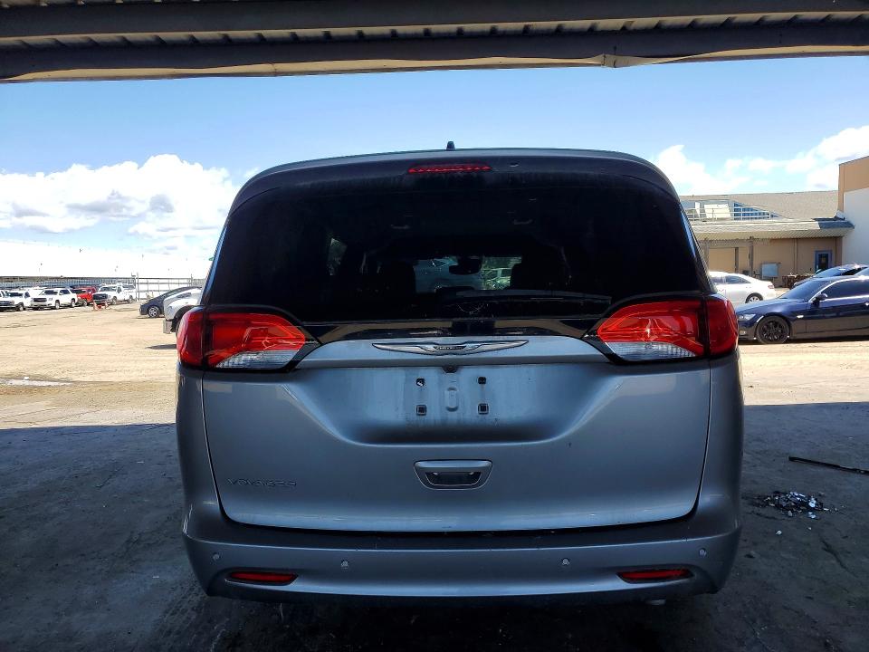 48652516 :رقم المزاد ، 2C4RC1DG8MR555060 vin ، 2021 Chrysler Voyager مزاد بيع