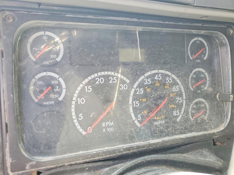 2005 Freightliner Conventional მანქანა იყიდება აუქციონზე, vin: 1FUJA6DE65PU48910, აუქციონის ნომერი: 48392366
