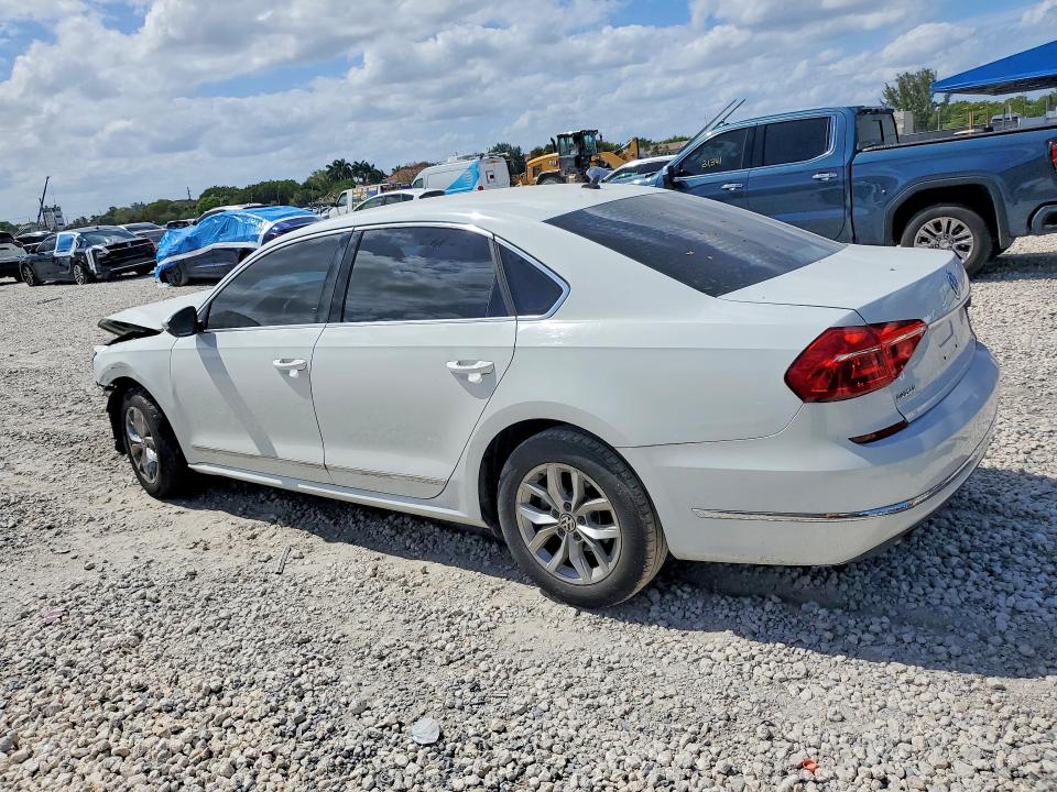 50945816 :رقم المزاد ، 1VWAT7A30GC053008 vin ، 2016 Volkswagen Passat مزاد بيع