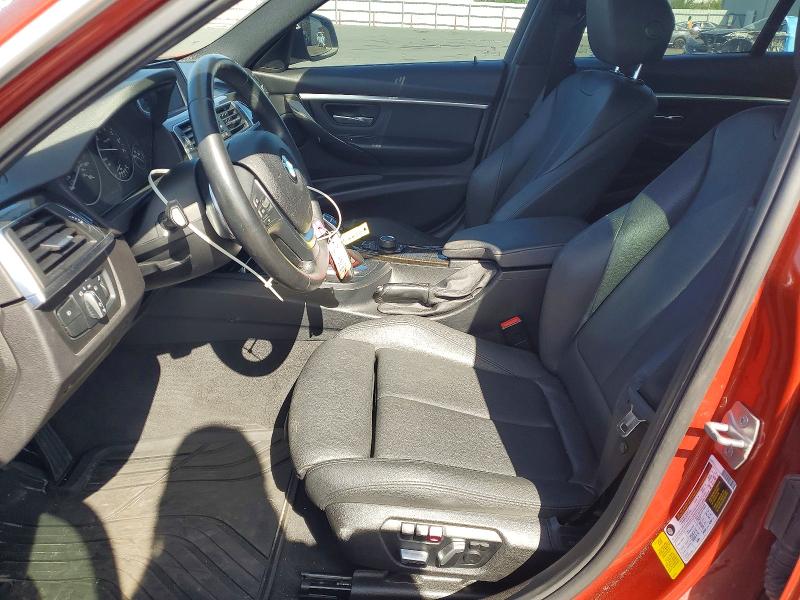 48283636 :رقم المزاد ، WBA8B9C58JEE81077 vin ، 2018 Bmw 330 مزاد بيع