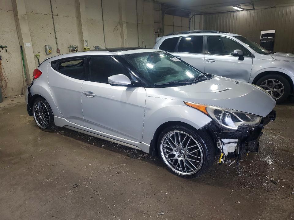 2015 Hyundai Veloster მანქანა იყიდება აუქციონზე, vin: KMHTC6AE6FU235775, აუქციონის ნომერი: 51529816