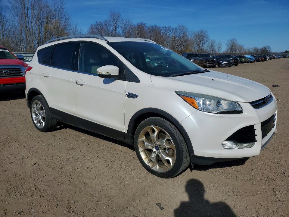 Продажа на аукционе авто 2015 Ford Escape, vin: 1FMCU9JX0FUB39401, номер лота: 49541176