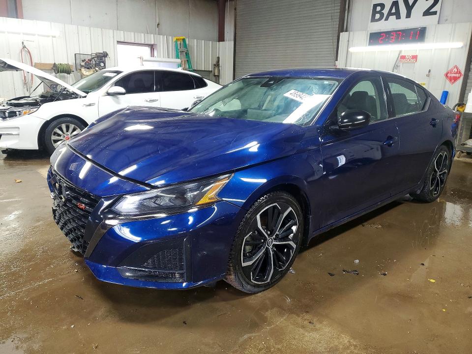 48994276 :رقم المزاد ، 1N4BL4CV5PN305334 vin ، 2023 Nissan Altima مزاد بيع