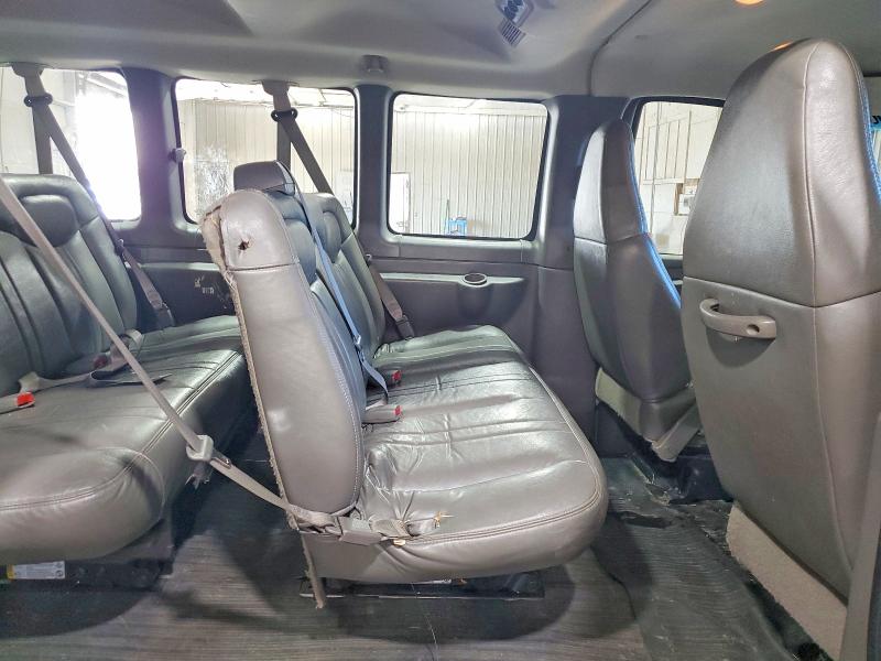 50179586 :رقم المزاد ، 1GKGG25V961272712 vin ، 2006 Gmc Savana مزاد بيع