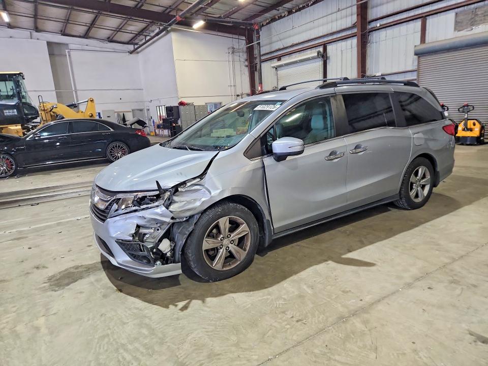 Auction sale of the 2018 Honda Odyssey, vin: 5FNRL6H75JB039043, lot number: 51029126