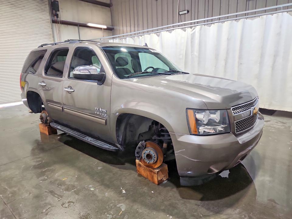 2013 Chevrolet Tahoe მანქანა იყიდება აუქციონზე, vin: 1GNSCAE04DR359214, აუქციონის ნომერი: 47230396