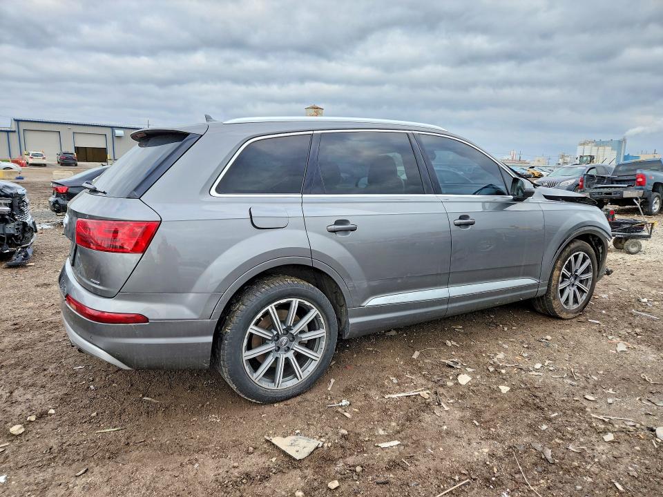 Продаж на аукціоні авто 2017 Audi Q7, vin: WA1LHAF76HD046897, номер лоту: 49726546