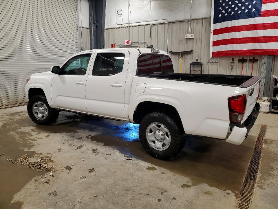 50514526 :رقم المزاد ، 3TMCZ5AN1NM472562 vin ، 2022 Toyota Tacoma مزاد بيع