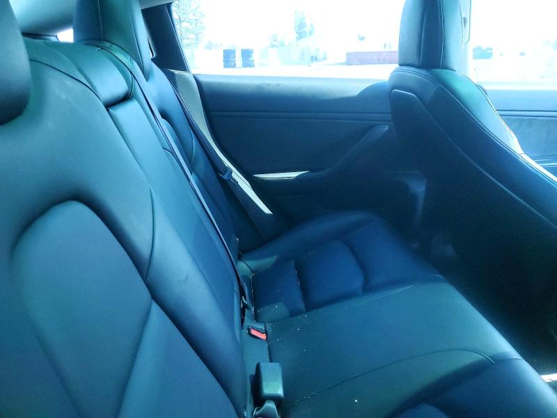 49290116 :رقم المزاد ، 5YJ3E1EB5JF072314 vin ، 2018 Tesla Model 3 مزاد بيع