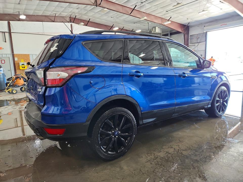 Продаж на аукціоні авто 2017 Ford Escape, vin: 1FMCU0GD3HUD53374, номер лоту: 50315966