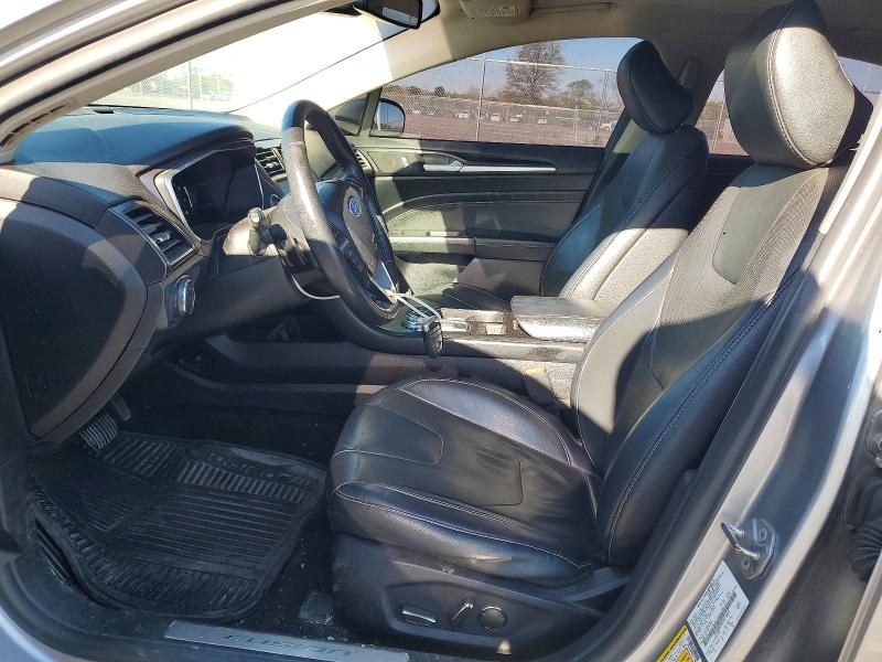 49925256 :رقم المزاد ، 3FA6P0D99LR175842 vin ، 2020 Ford Fusion مزاد بيع