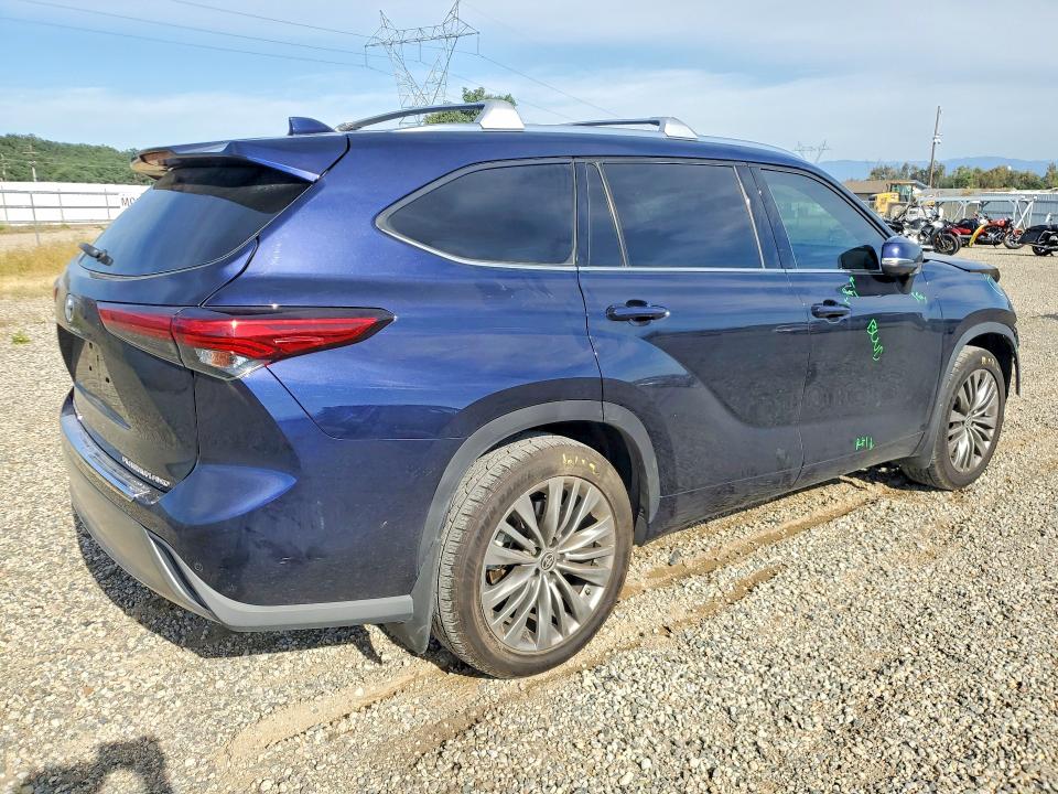 51888346 :رقم المزاد ، 5TDFZRBH7LS055523 vin ، 2020 Toyota Highlander مزاد بيع