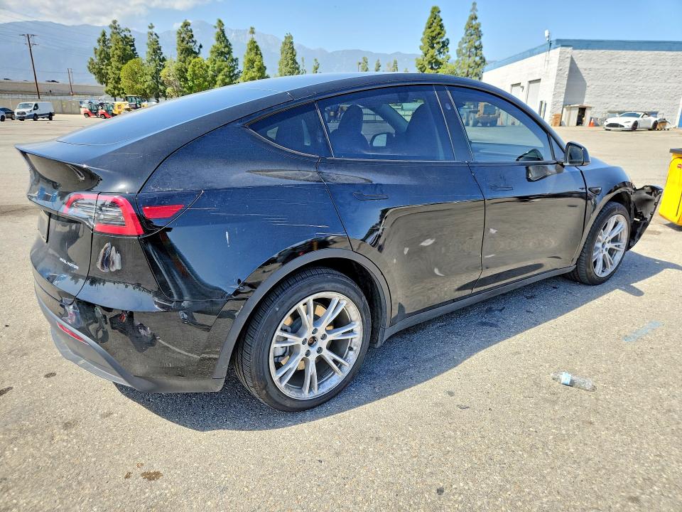 Продажа на аукционе авто 2024 Tesla Model Y, vin: 7SAYGAEEXRF993887, номер лота: 49164936