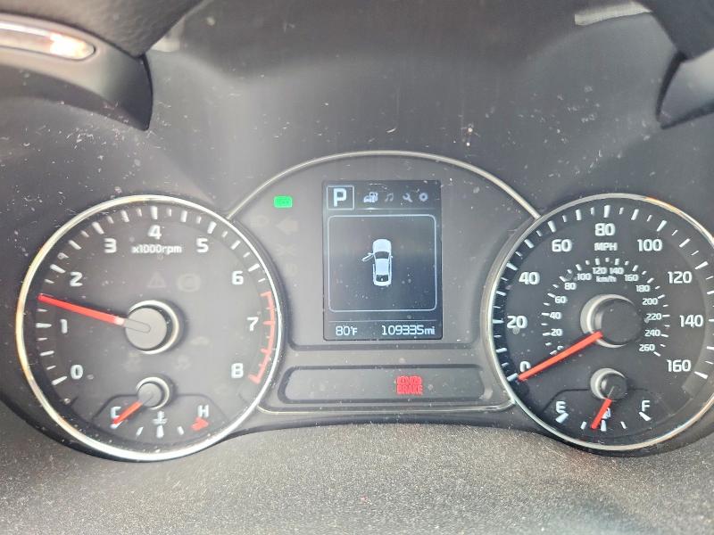 48632106 :رقم المزاد ، 3KPFL4A76JE247598 vin ، 2018 Kia Forte مزاد بيع