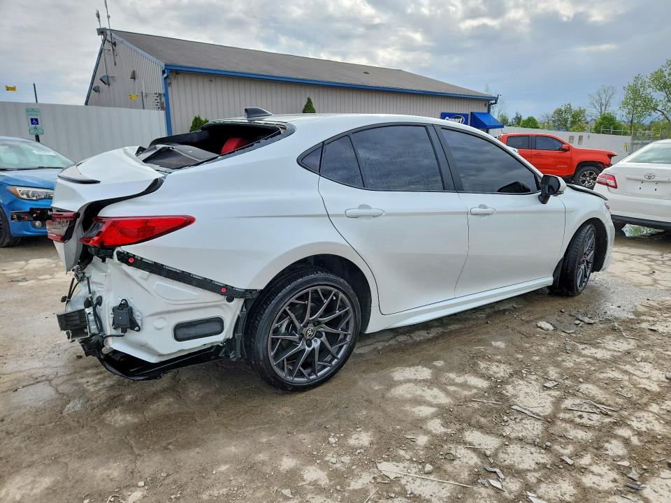 Продажа на аукционе авто 2025 Toyota Camry, vin: 4T1DBADKXSU525670, номер лота: 49646696