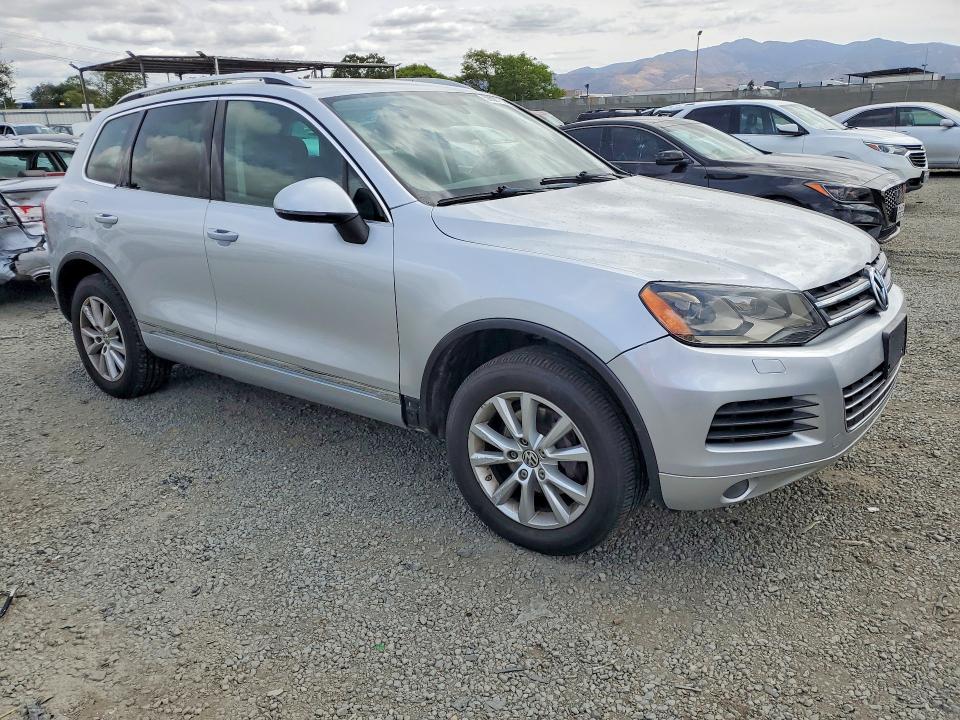 Aukcja sprzedaży 2013 Volkswagen Touareg, vin: WVGEF9BP8DD001636, numer aukcji: 50987056