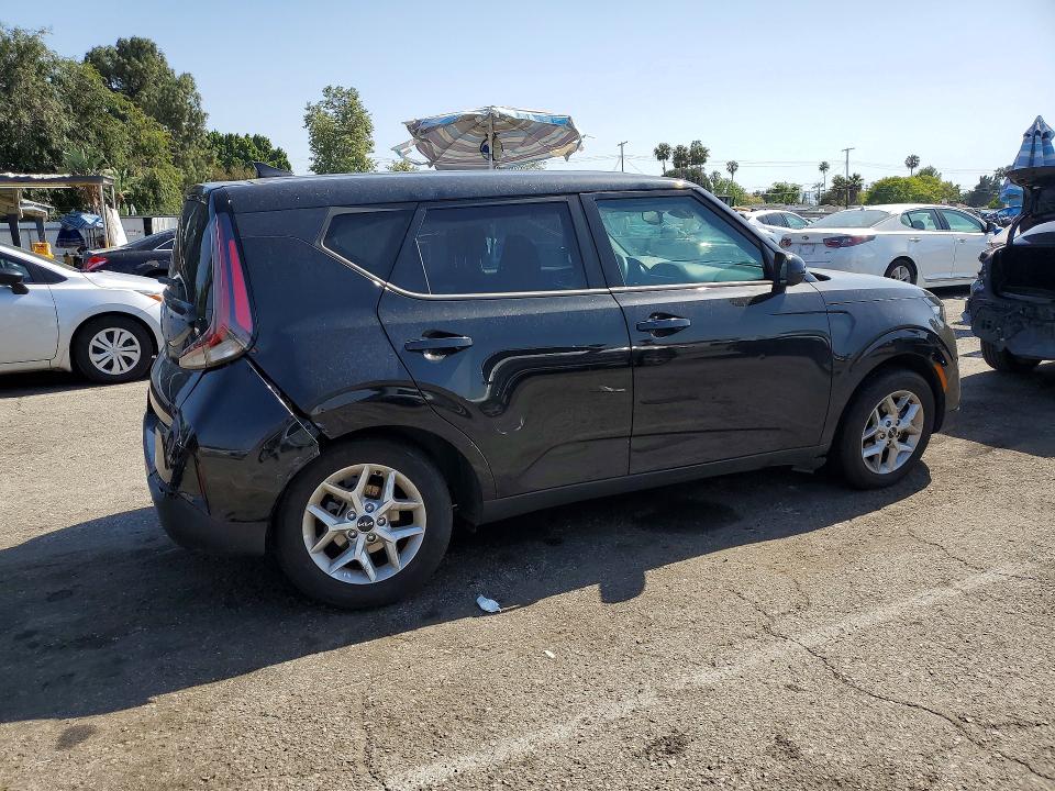 50950546 :رقم المزاد ، KNDJ23AU3P7884650 vin ، 2023 Kia Soul مزاد بيع