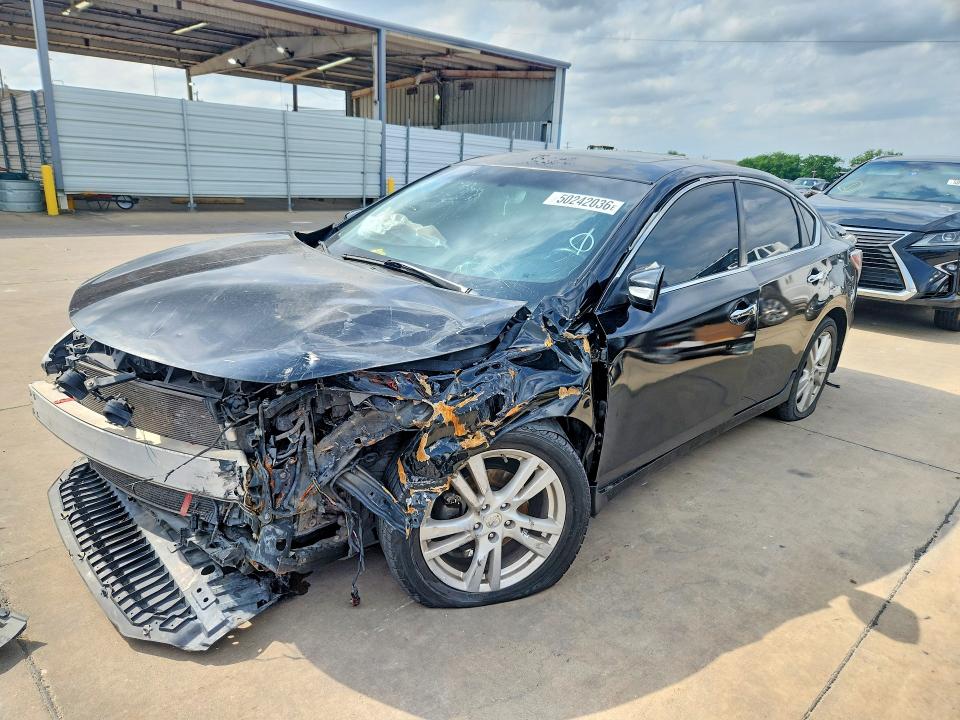 2013 Nissan Altima მანქანა იყიდება აუქციონზე, vin: 1N4BL3AP9DC210359, აუქციონის ნომერი: 50242036