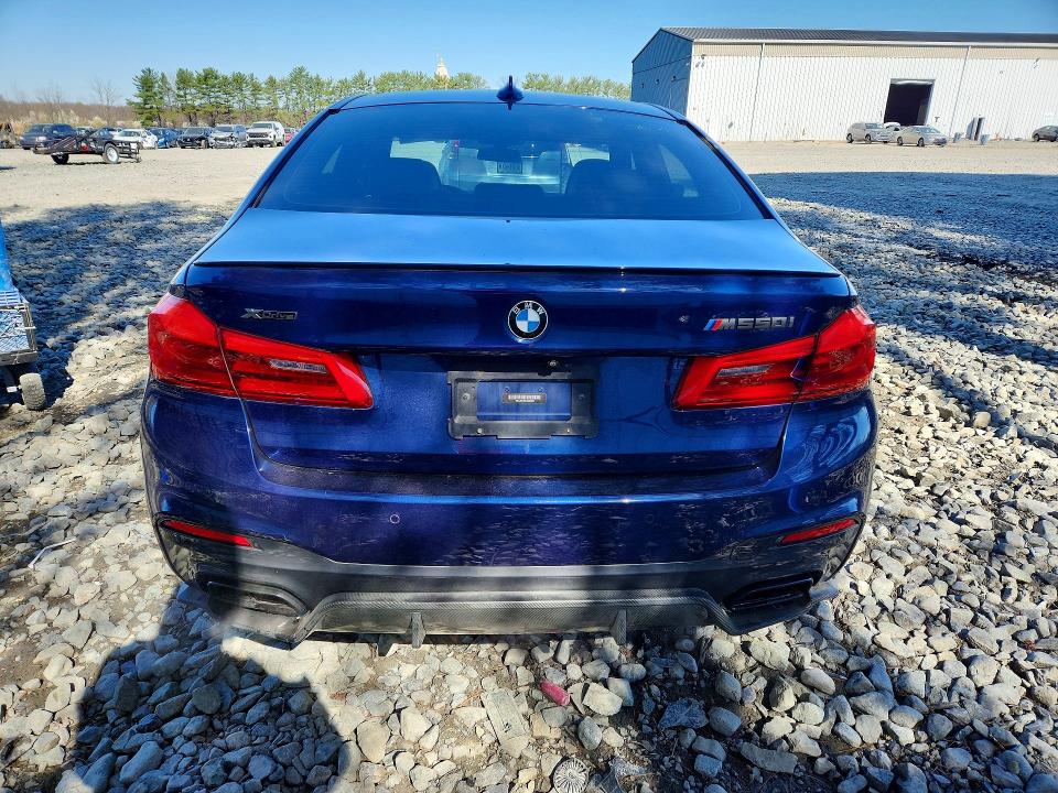 49051316 :رقم المزاد ، WBAJB9C50JB286865 vin ، 2018 Bmw M550xi مزاد بيع