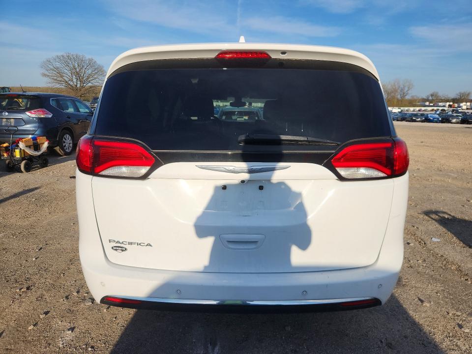 50892366 :رقم المزاد ، 2C4RC1BG8HR613113 vin ، 2017 Chrysler Pacifica مزاد بيع