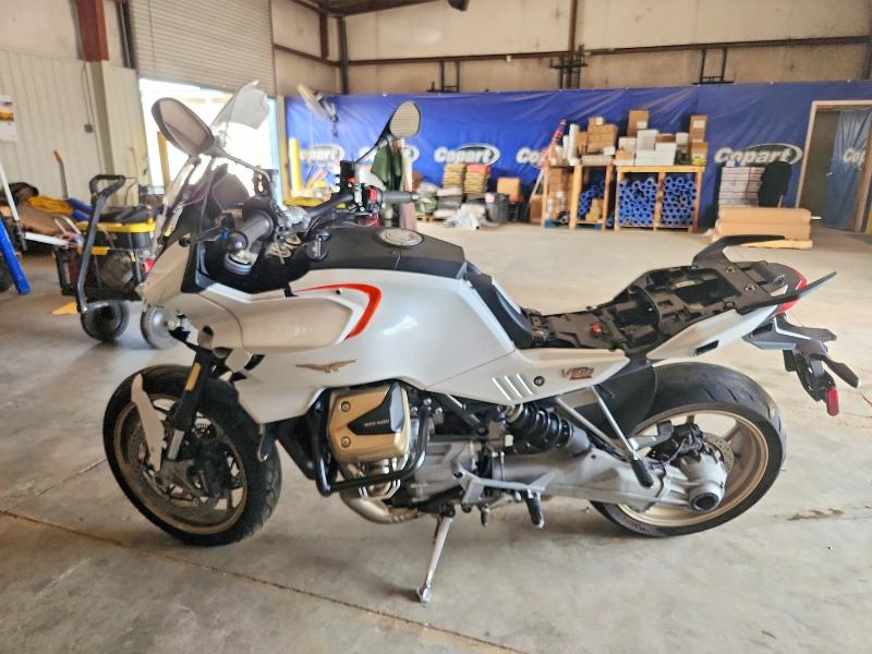 50578316 :رقم المزاد ، ZGUMGUA05PM000143 vin ، 2023 Moto Guzzi V100 مزاد بيع