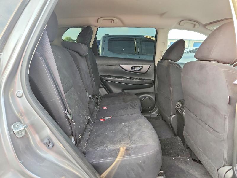 50272476 :رقم المزاد ، JN8AT2MT1GW010138 vin ، 2016 Nissan Rogue مزاد بيع