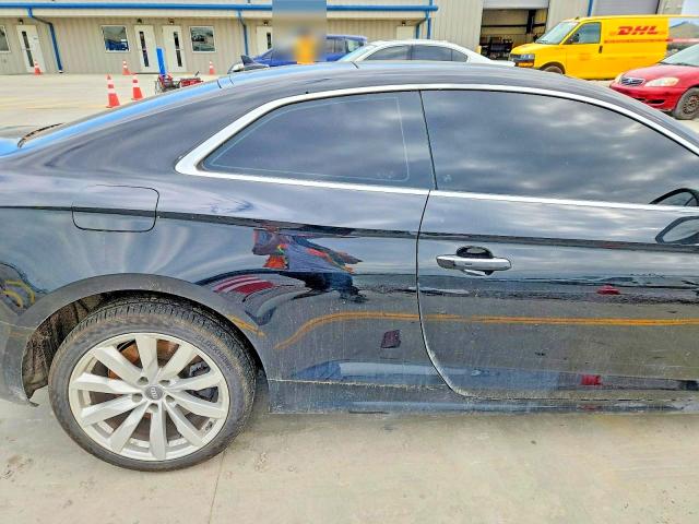 49531256 :رقم المزاد ، WAUPNAF55JA001842 vin ، 2018 Audi A5 مزاد بيع