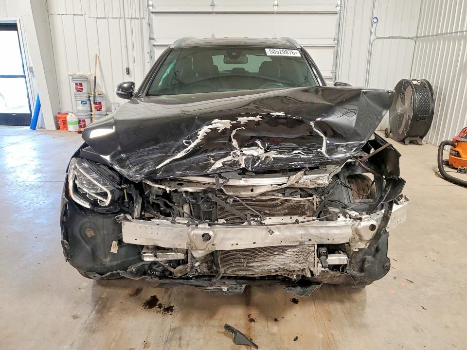 50529876 :رقم المزاد ، W1N0G8EB0LF779673 vin ، 2020 Mercedes-benz Glc مزاد بيع