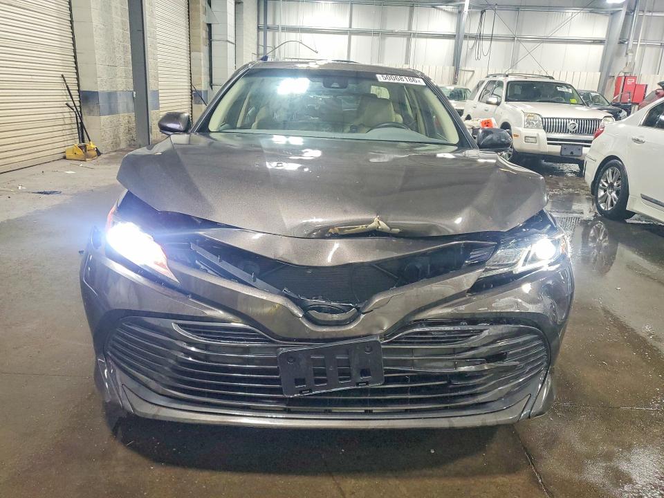 Продажа на аукционе авто 2018 Toyota Camry, vin: JTNB11HK4J3030812, номер лота: 50068186