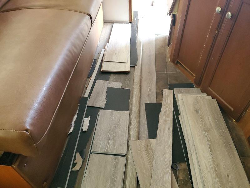 2012 Winnebago Sunnybrook მანქანა იყიდება აუქციონზე, vin: 54CAS0R29C1D85546, აუქციონის ნომერი: 49617596