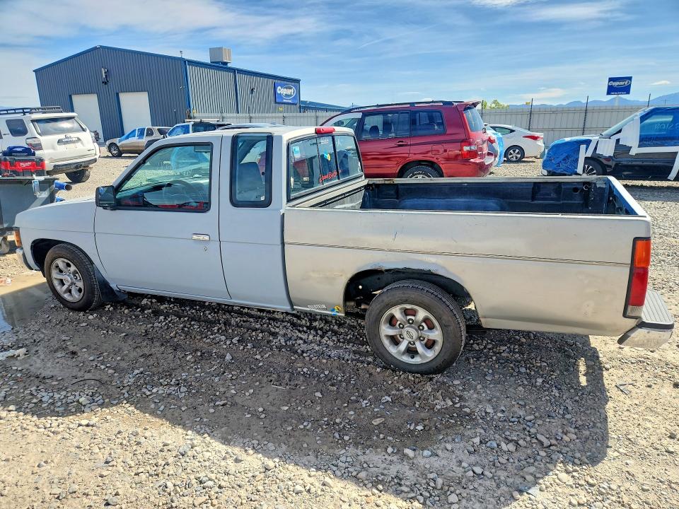 48541956 :رقم المزاد ، 1N6SD16S7TC381910 vin ، 1996 Nissan Truck مزاد بيع