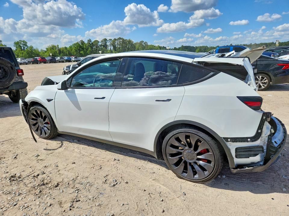48914186 :رقم المزاد ، 7SAYGDEF0NF543749 vin ، 2022 Tesla Model Y مزاد بيع