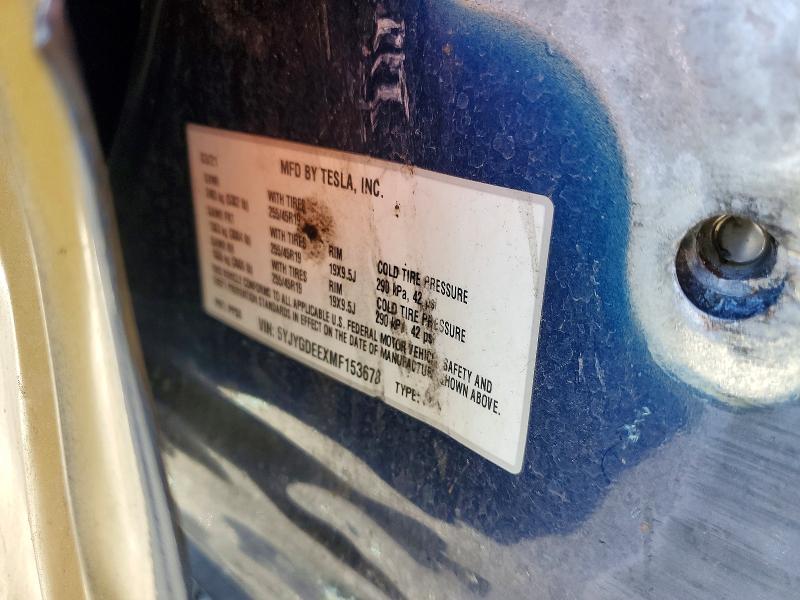 48941756 :رقم المزاد ، 5YJYGDEEXMF153678 vin ، 2021 Tesla Model Y مزاد بيع