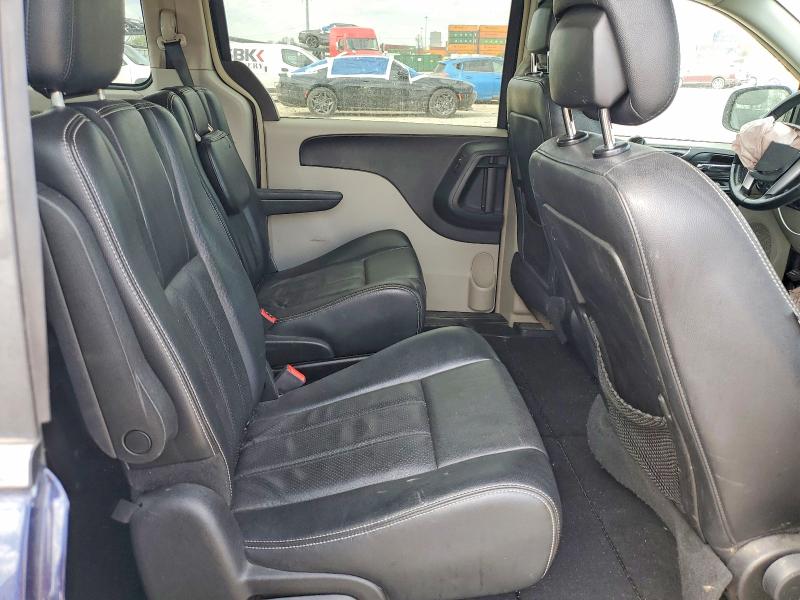 49051126 :رقم المزاد ، 2C4RC1BG1CR282884 vin ، 2012 Chrysler Town & Country مزاد بيع