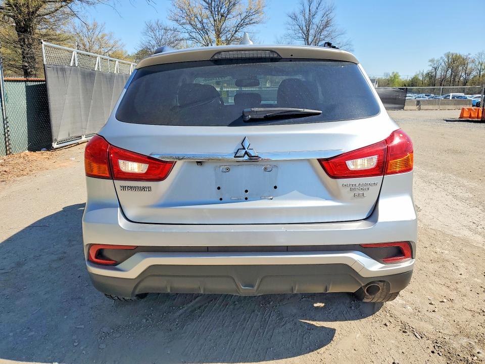 Продаж на аукціоні авто 2018 Mitsubishi Outlander Sport, vin: JA4AR4AW4JU002214, номер лоту: 49114086