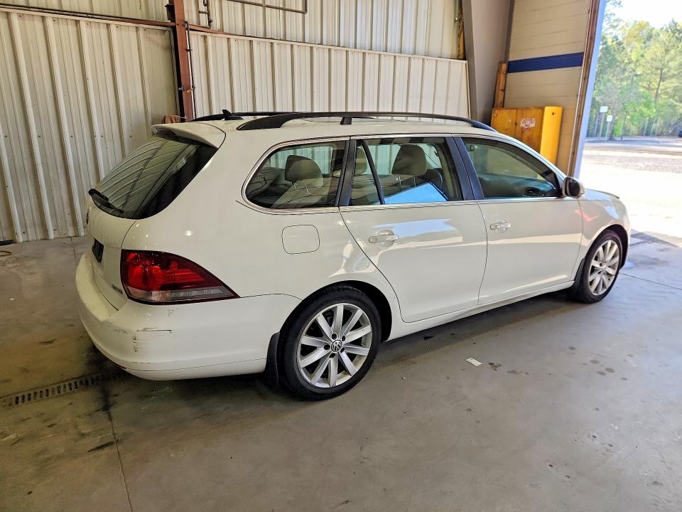 50067866 :رقم المزاد ، 3VWPP7AJ7EM605242 vin ، 2014 Volkswagen Jetta مزاد بيع