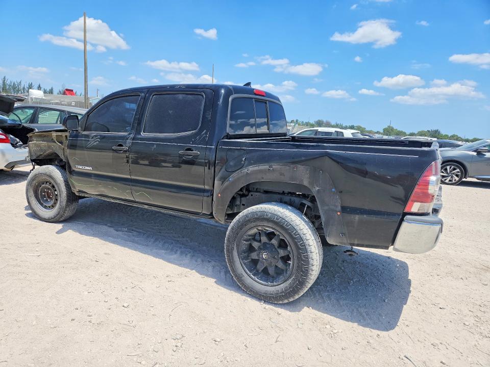 Продаж на аукціоні авто 2015 Toyota Tacoma, vin: 3TMJU4GN2FM192609, номер лоту: 51840396