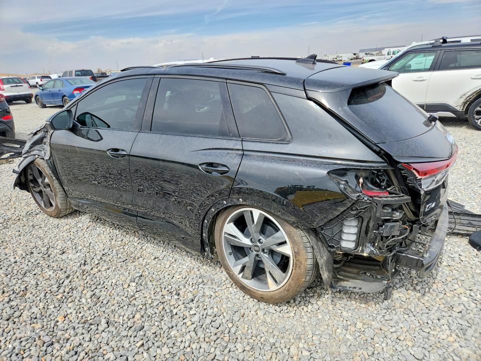 Продажа на аукционе авто 2024 Audi Q4 E-tron, vin: WA1LUBFZ2RP039349, номер лота: 49639836