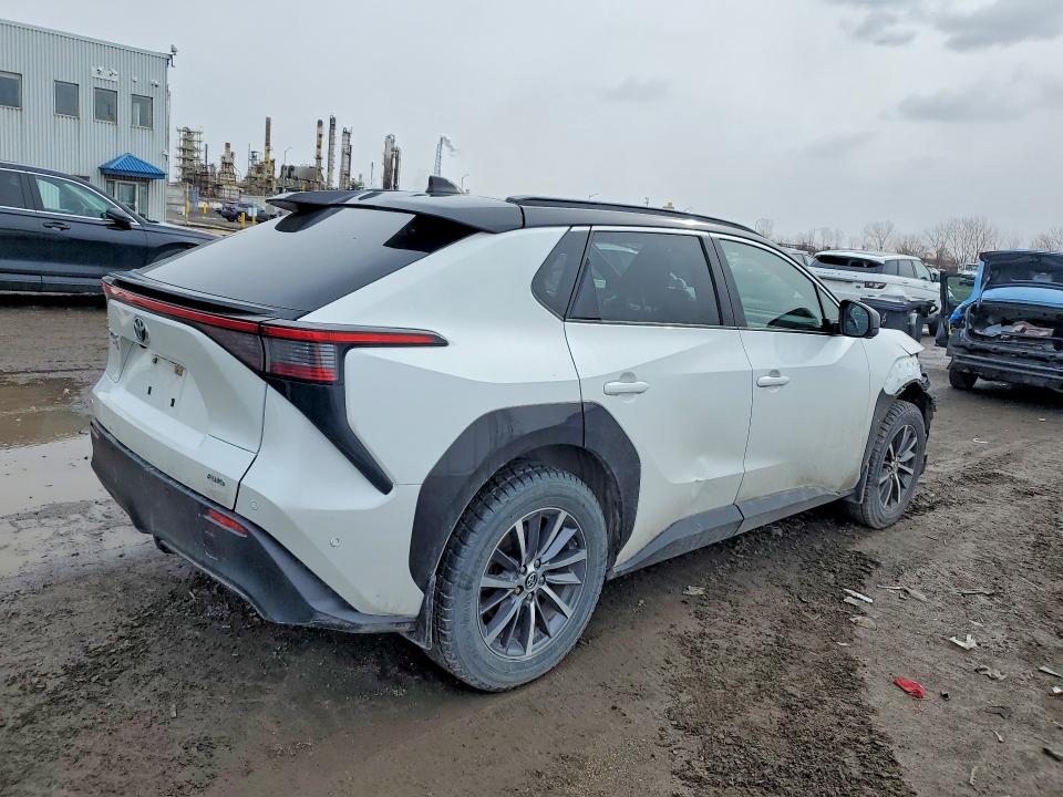 Продажа на аукционе авто 2023 Toyota Bz4x, vin: JTMABACA5PA019138, номер лота: 48385366