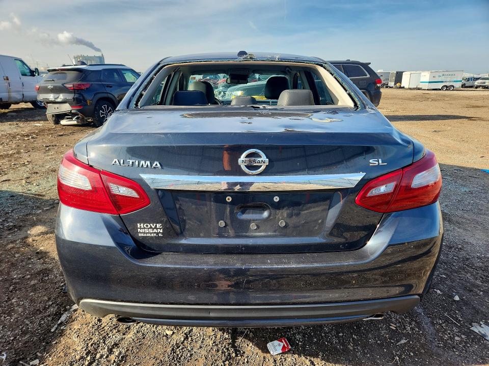 49305936 :رقم المزاد ، 1N4AL3AP1JC105208 vin ، 2018 Nissan Altima مزاد بيع