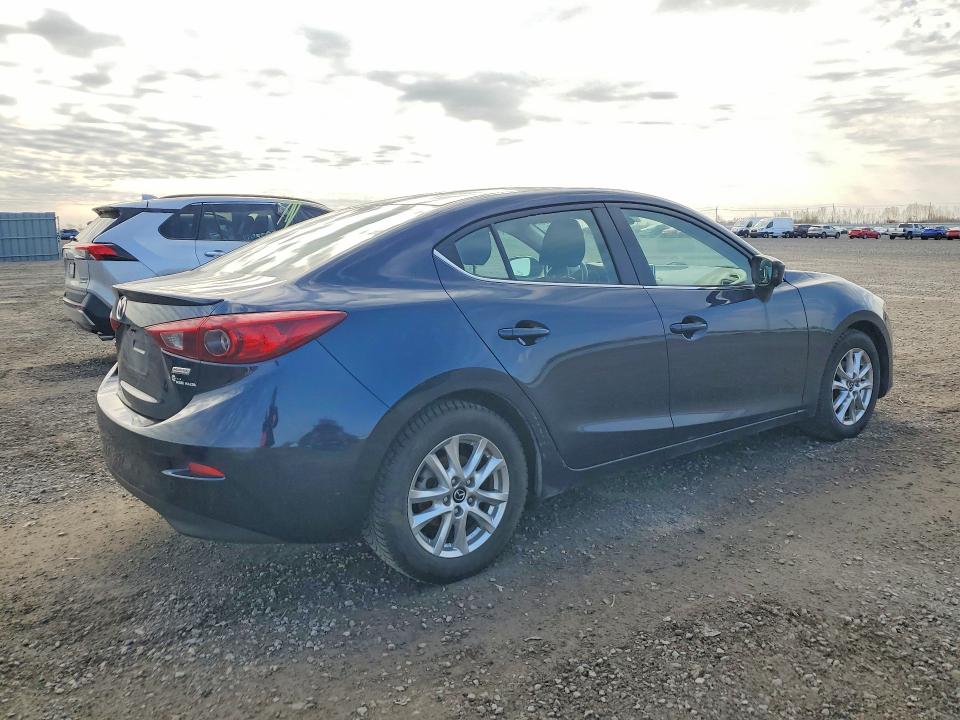 50735576 :رقم المزاد ، 3MZBM1V78FM187578 vin ، 2015 Mazda 3 مزاد بيع