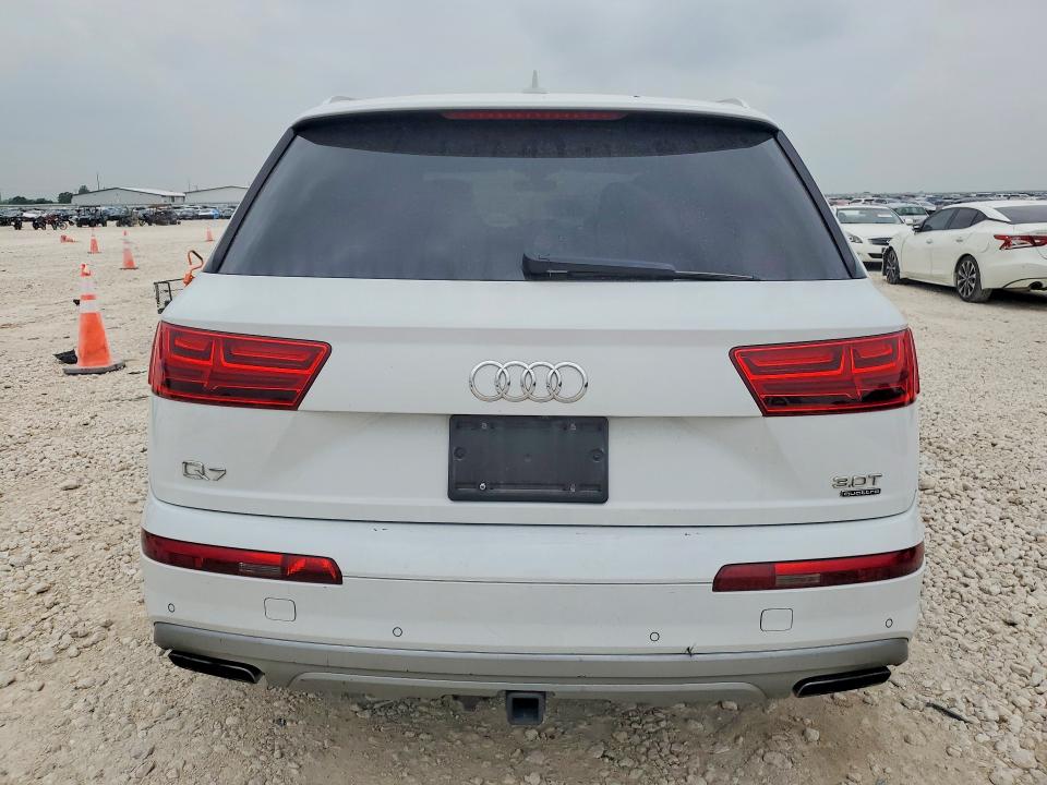 Продажа на аукционе авто 2018 Audi Q7, vin: WA1VAAF78JD004122, номер лота: 50988276