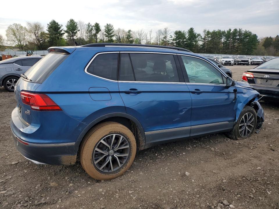 Продажа на аукционе авто 2018 Volkswagen Tiguan, vin: 3VV2B7AX6JM209718, номер лота: 48942666