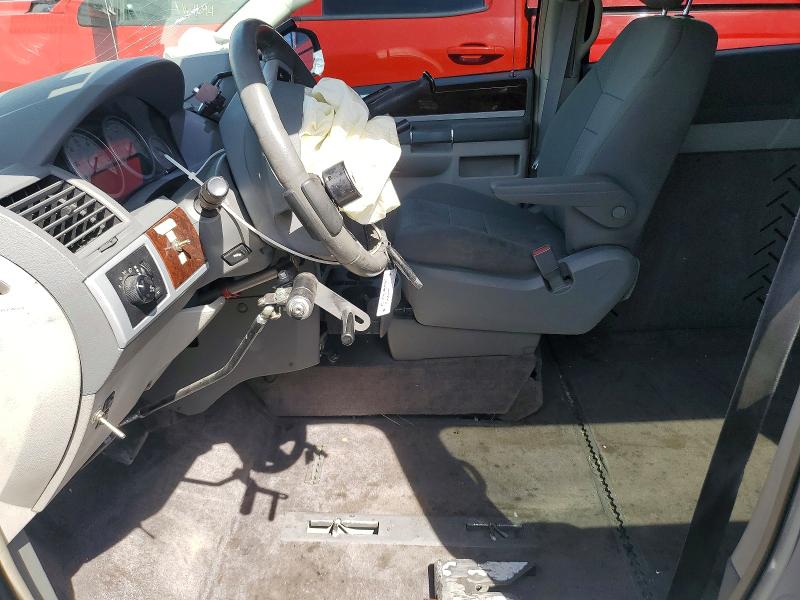 46235716 :رقم المزاد ، 2A4RR5D1XAR397909 vin ، 2010 Chrysler Town & Country مزاد بيع